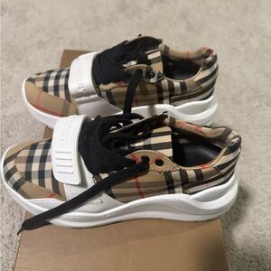 Burberry Black and White Sneakers with Plaid Design